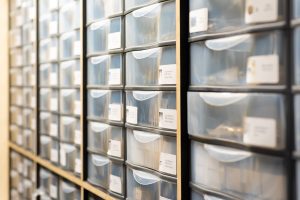 Pièces métalliques et accessoires pour produits verriers 3